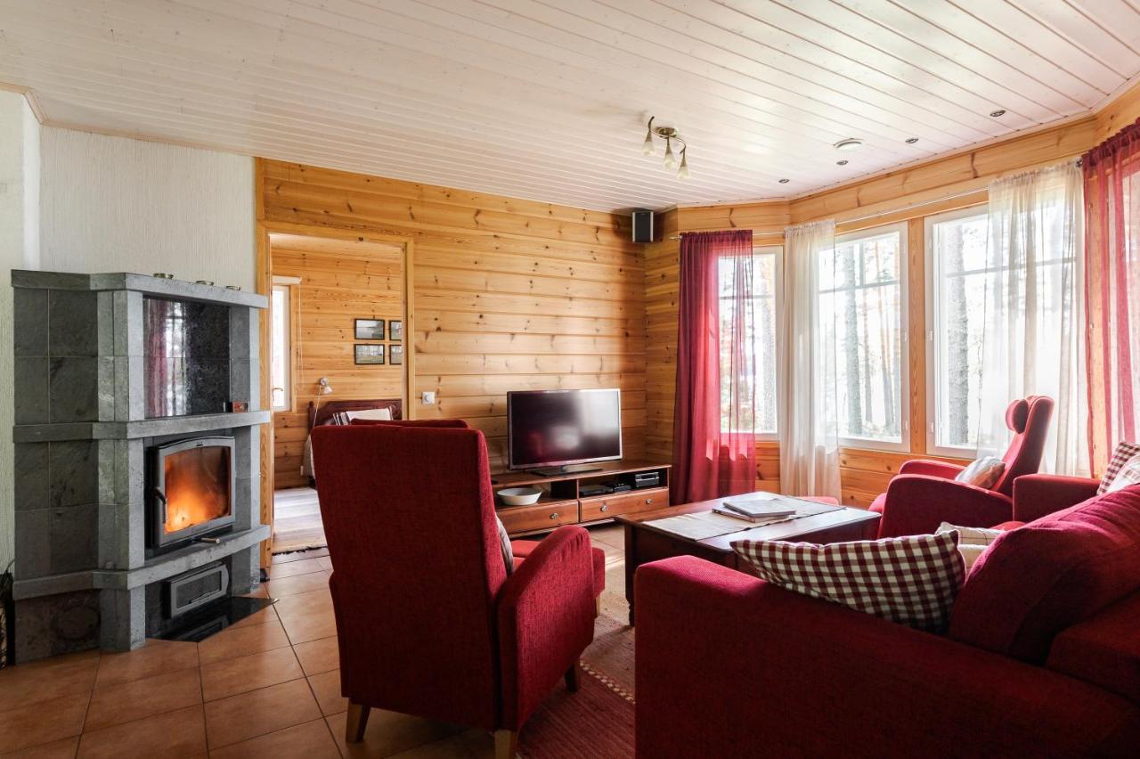Вилла Suvituuli | Paajoen Vuokramoekit Himos Экстерьер фото